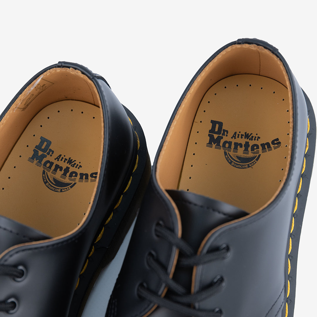 STRINGATA DR MARTENS