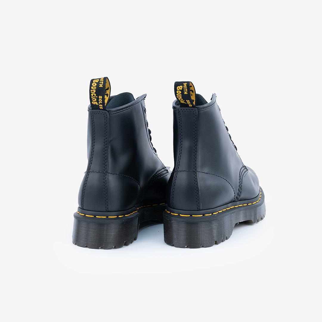 ANFIBIO DR MARTENS