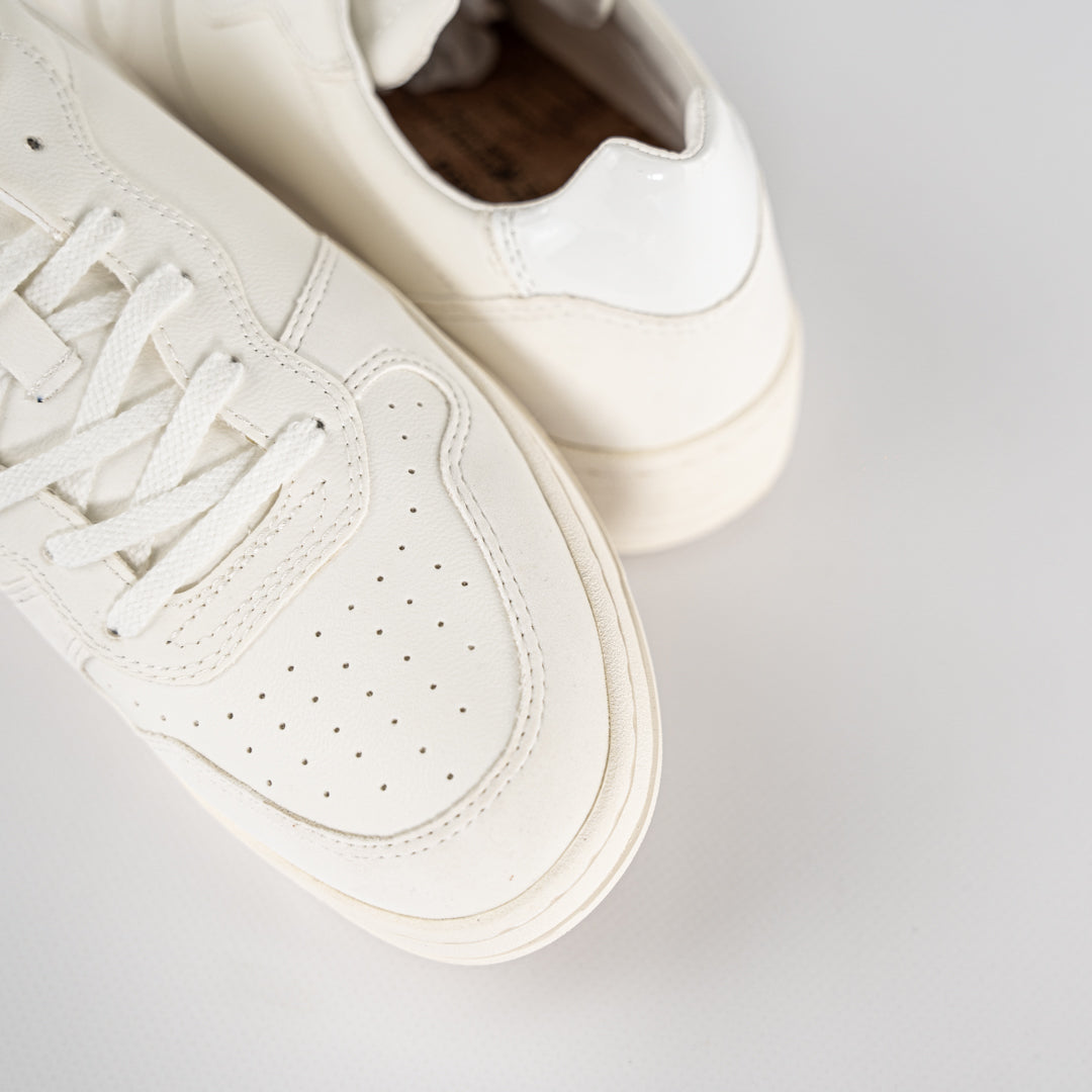 SNEAKERS D.A.T.E.